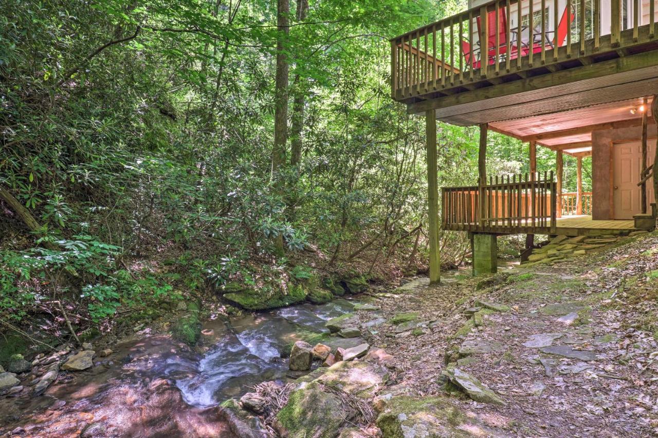 Holiday home With Hot Tub And Waterfall Views! *